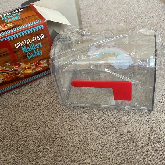 Vintage plastic mailbox caddy - Picture 7 of 11